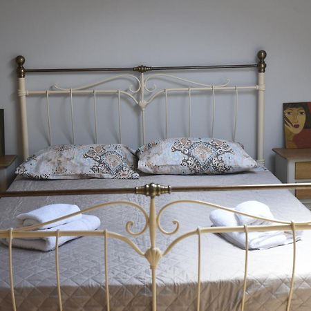Villa Maxim In Corfu Town Anemomylos Esterno foto